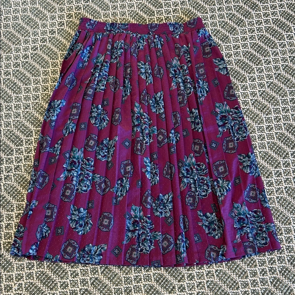 Vintage Women’s Accordion Pleated Purple Floral Print A-Line Midi Swing Skirt